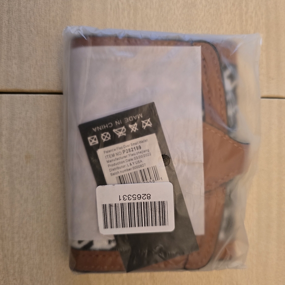 BY:KY Cognac Houndstooth Pattern Faux Leather Wallet, Factory Sealed! NWT! - Picture 9 of 10